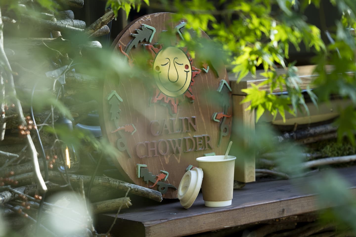 CALINCHOWDERの看板